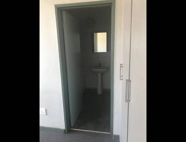 1 BEDROOM APARTMENT FOR SALE IN AUCKLAND PARK